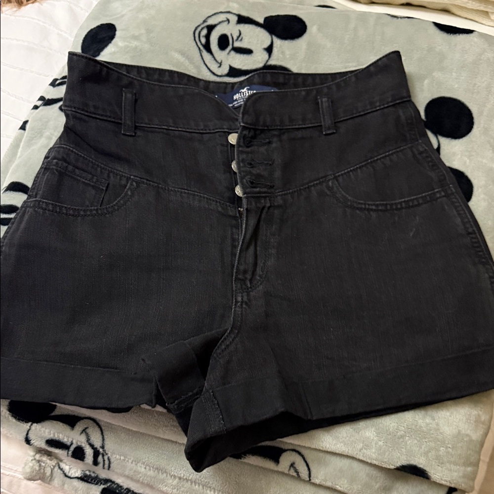 Hollister High-Waisted Black Shorts